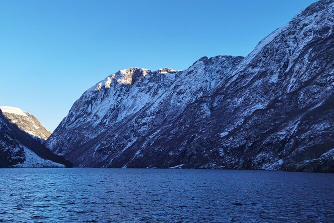 1Day Tour from Bergen to Flåm, Nærøyfjord Cruise & Stegastein - Tvindefossen is a quick waterfall stop