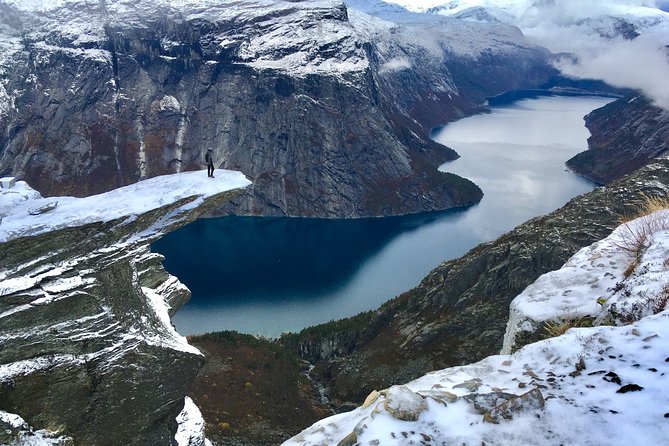 2-Day Round Trip from Bergen: THE GRAND HARDANGER – fjords, waterfalls, glaciers - Why this private Hardanger trip is different