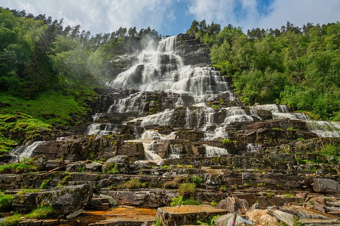 2-Day Round Trip from Bergen: THE GRAND SOGNEFJORD – fjords, waterfalls, glacier - Vangsnes, Vik, and the return to Bergen