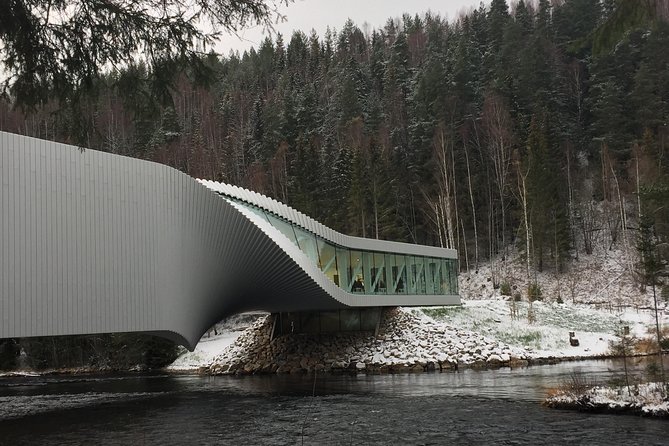 7 hours Private Limousine tour combined Oslo & Tyrifjord including "The Twist" - Why this seven-hour route works