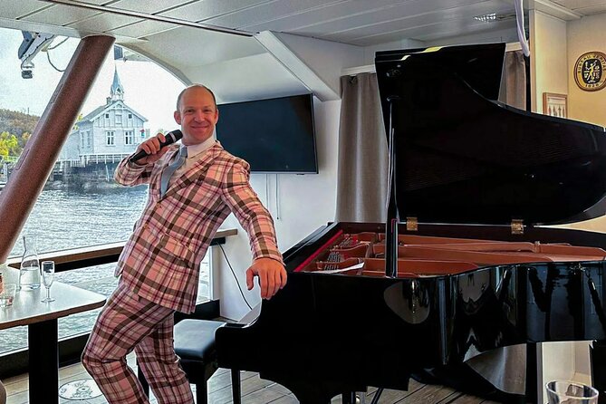 Afternoon Tea and Classic Concert on the Fjord - Live music from Aksel Kolstad