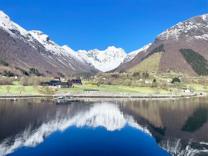 Ålesund: Fjord Tour with Lunch on MS Bruvik - What lunch is really like onboard
