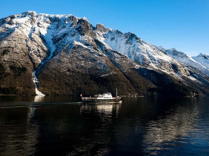 Ålesund: Fjord Tour with Lunch on MS Bruvik - Who should book this fjord cruise?
