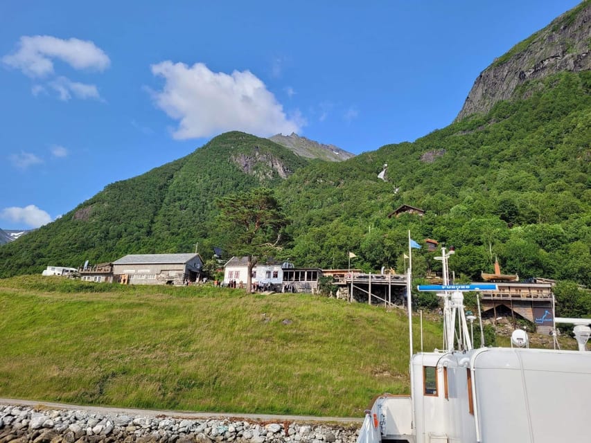 Ålesund-Trandal fjord tour with 3 hours stop at Trandal - Key points at a glance