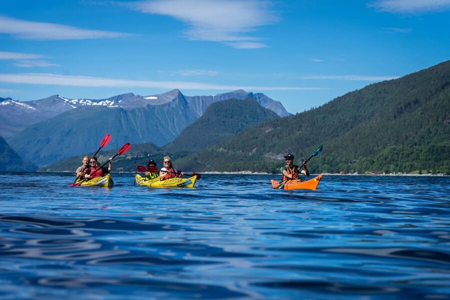 Åndalsnes: Kayaking in Majestic Romsdalsfjord - First hour on the water: Isfjorden