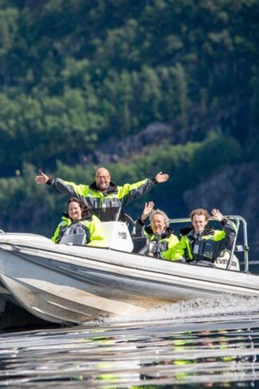 Bergen: Bergen Fjord by Zodiac or Pontoon Boat - Morning or afternoon departure