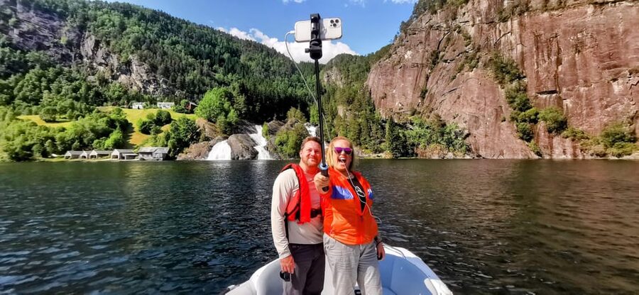 Bergen: Bergen Fjord by Zodiac or Pontoon Boat - What to bring and what to know before you go