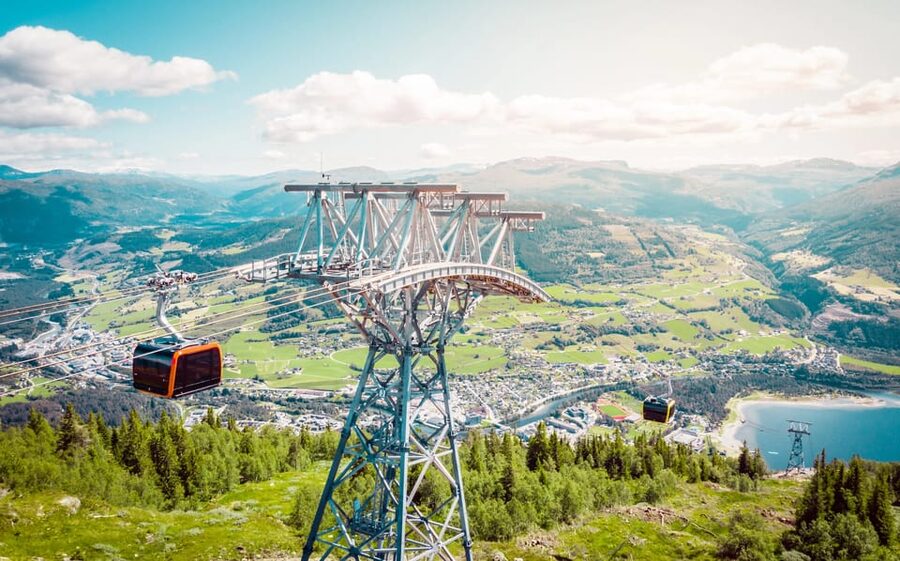 Bergen: Hardangerfjord, Voss Gondola & 3 Great Waterfalls - Riding the Voss Gondola to Mount Hanguren