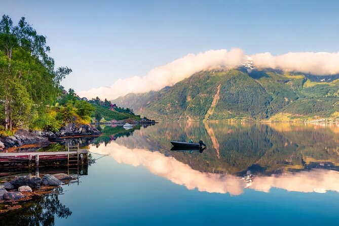 Bergen: Hardangerfjord, Waterfalls, Culture & Apple pie - At a glance