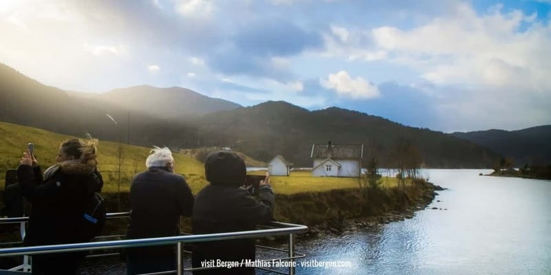 Bergen: Mostraumen Fjord Cruise - with Local Tour Guides - Weather, seasons, and the best place to sit