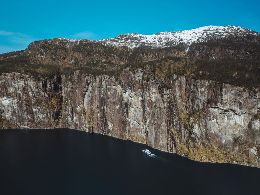 Bergen: Mostraumen Fjord Cruise - with Local Tour Guides - Who will enjoy this cruise most?