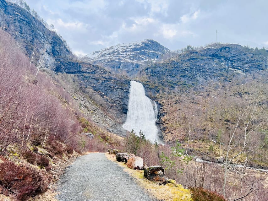 Bergen: Private City Tour with the Best of Hardangerfjord - Bergen’s wharf, timber buildings, and stave church