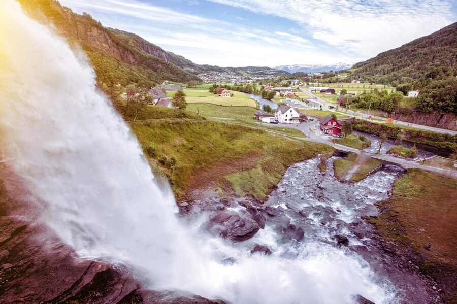 Bergen: Private Waterfalls and Wonders of Fjord Norway - The Tesla, seating, and comfort