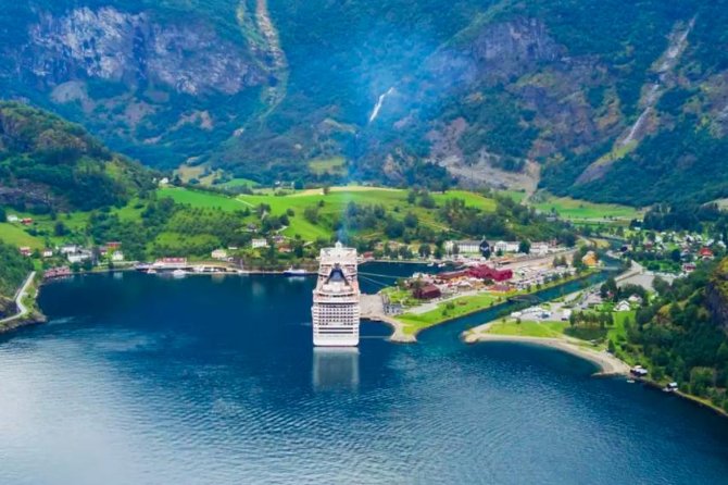 Bergen to Flam "The King of Fjords" One-Way or Round-Trip Cruise Ticket - What this Bergen to Flåm ferry actually is
