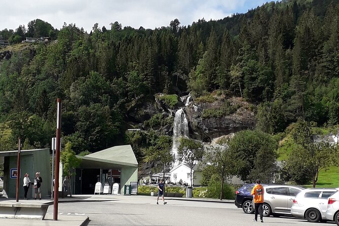 Bride's Veil and Steinsdalsfossen waterfalls with sceneries of Hardanger Fjord - Steinsdalsfossen lets you walk behind the water