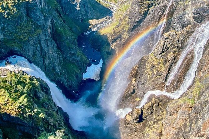 Eidfjord Guided tour Vøringfossen Waterfall & National Park - Guides, buses, and group size