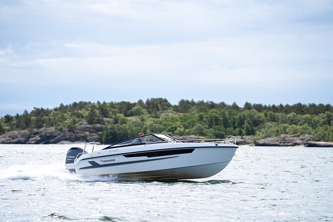 Exclusive Private Cruises on the Oslo Fjord - Hovedøya, Dyna Lighthouse, and the first island views