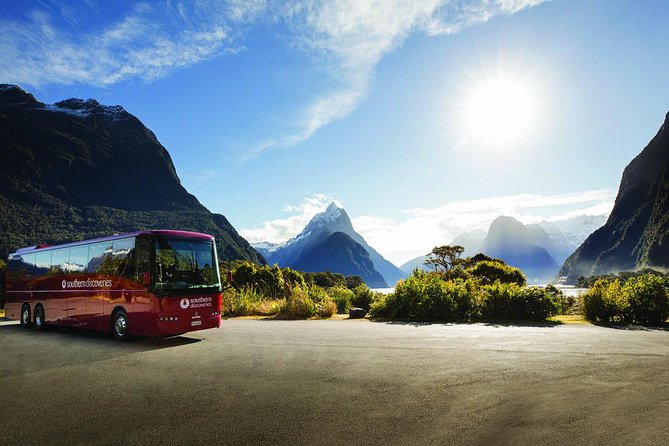 Fiordland Heli-hike from Te Anau - Service and communication
