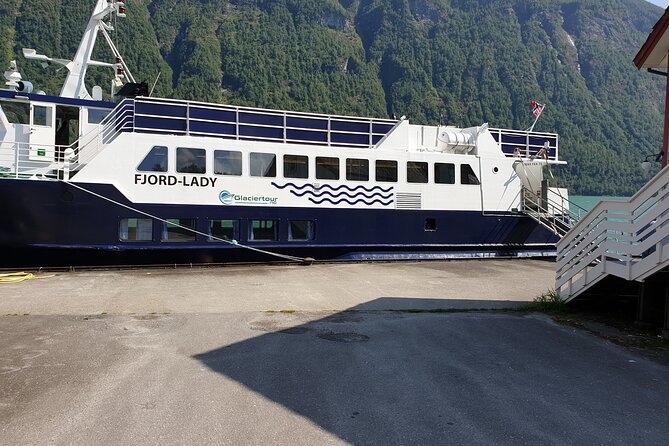 Fjord Cruise to Sognefjord and Bøyabreen Glacier - Returning through Fjærlandsfjord and Balestrand