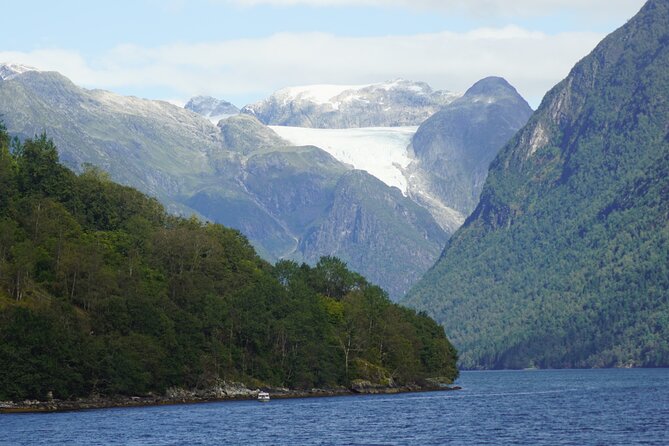 Fjord Cruise to Sognefjord and Bøyabreen Glacier - Weather, cancellation, and practical planning