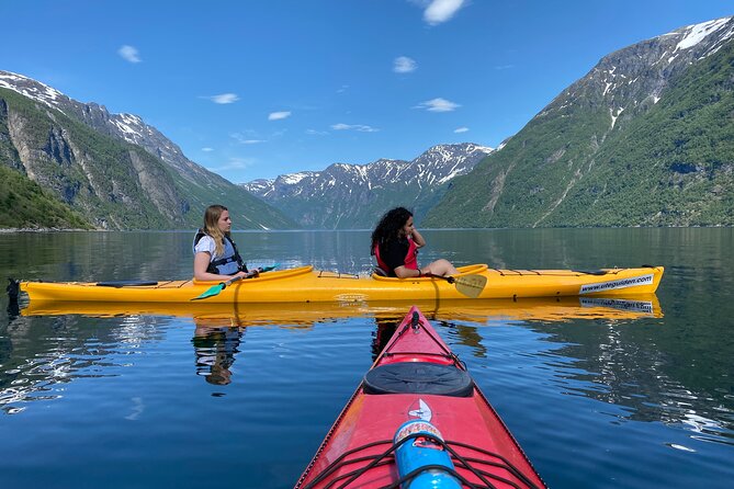 Fjord paddle in Hellesylt - Half Day Kayaking Tour - Getting comfortable in a stable kayak