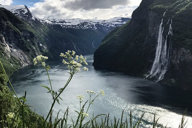 Fjordcruise Ålesund Geirangerfjord T/R - Timing matters more than most people expect