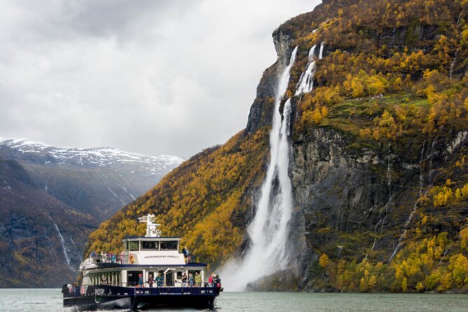 Fjordcruise Ålesund Geirangerfjord T/R - Who will enjoy this cruise most?