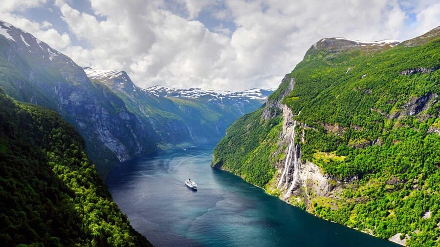Fjords are best seen from above! - Photos, timing, and what you will actually see