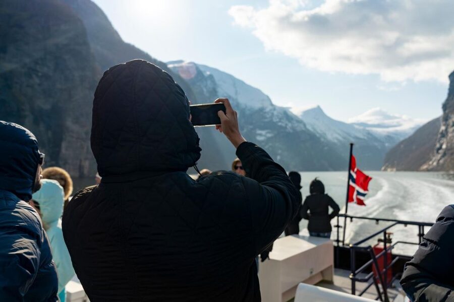 From Ålesund: Winter Fjord Cruise to Geirangerfjord - Who will get the most from this cruise