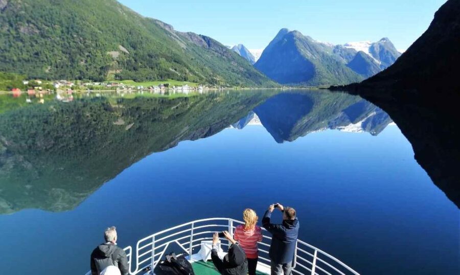 From Balestrand: Guided Fjord & Glacier Tour to Fjærland - What the $142 price really covers