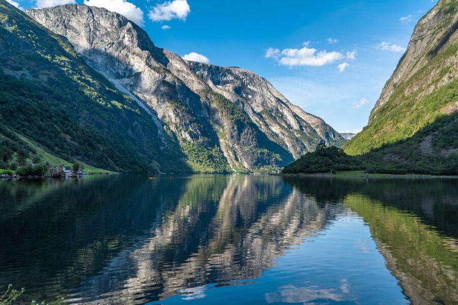 From Bergen: Flam Full-Day Cruise to Sognefjord - Leaving Bergen and passing the shoreline villages