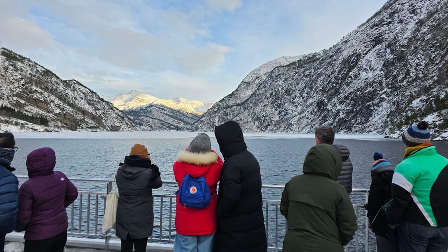 From Bergen: The Original Fjord Cruise to Mostraumen - Food, drinks, and the little comforts