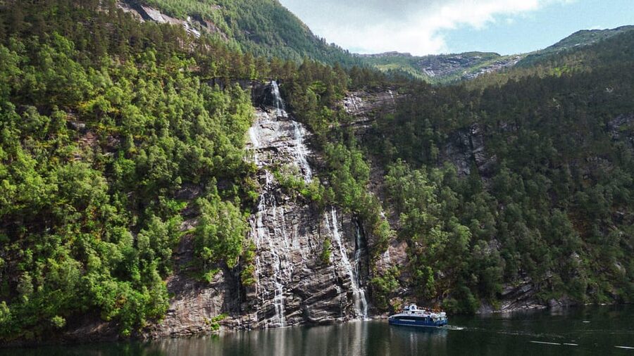 From Bergen: The Original Fjord Cruise to Mostraumen - Is $93 a fair price?