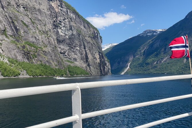 Geiranger Fjord Tour (Geiranger-Hellesylt one way) - A one-way route through Geirangerfjord