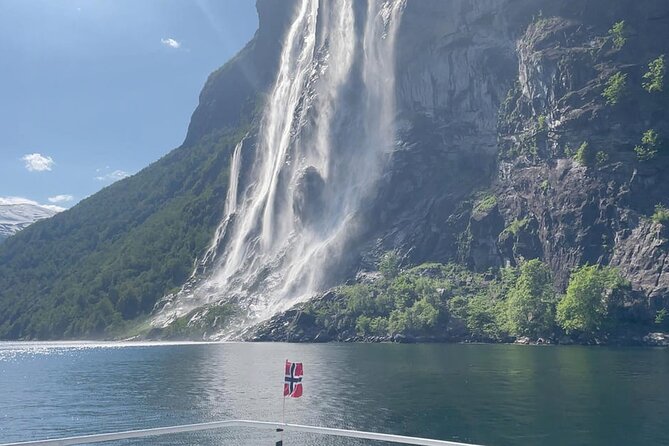 Geiranger Fjord Tour with Waterfall Tasting - A quick cruise to Geirangerfjord’s famous waterfalls