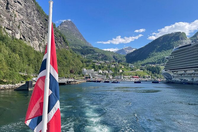 Geiranger Fjord Tour with Waterfall Tasting - The first run toward Seven Sisters