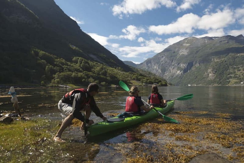 Geiranger: Guided Kayak Tour in Geiranger Fjord - Why a kayak changes Geirangerfjord