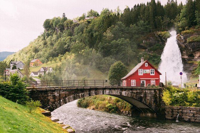 Guided tour to Hardanger Fjord, Waterfalls and Ferry Crossing - Key Points to Know Before You Book