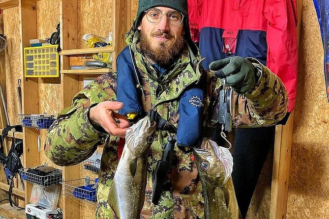 Inshore fishing in the Drangefjord - Learning pots, troll nets, and hands-on fishing