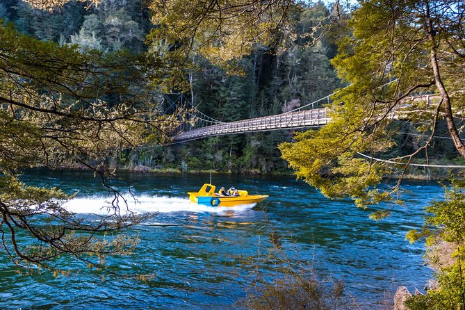 Jet Boat Journey through Fiordland National Park - Pure Wilderness - High-speed turns on the Waiau