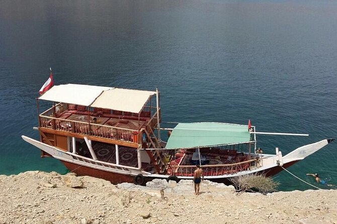 Khasab Dhow Cruise To Musandam Fjords With Lunch Onboard - Settling into the carpeted dhow