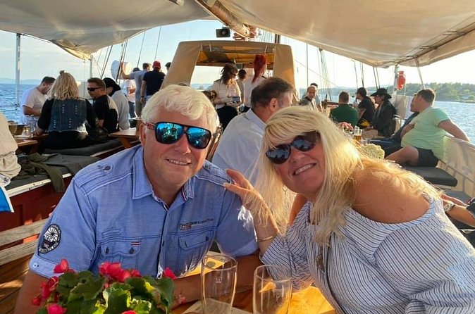 Live Evening Rock Music Cruise in Oslo Fjord with Shrimp Buffet - Live music rather than guided sightseeing