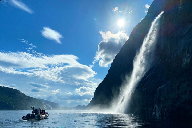 Lysefjorden & Pulpit Rock RIB-Safari from Stavanger - What the clothing and safety gear really mean