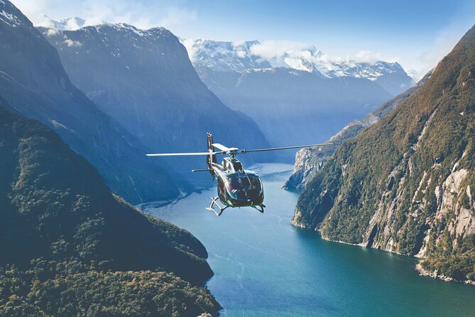 Milford and Fiordland Highlights Tour by Helicopter from Queenstown - Weather, timing, and what to bring