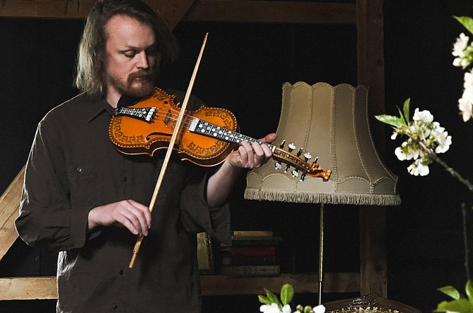 Music of the Fjord: Norwegian Folk at The Fjord Farm in Flåm - Planning the Timing and Meeting Point