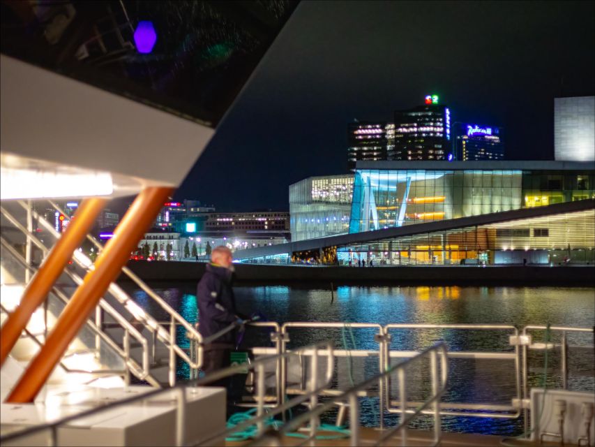 Oslo: 3-Course Dinner & Live Music Cruise on the Oslofjord - Live music, lighting, and the mood onboard