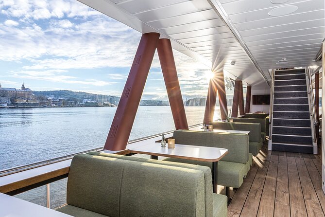 Oslo fjord 3-Course Dinner Cruise with Live Music - Live music and the right evening mood