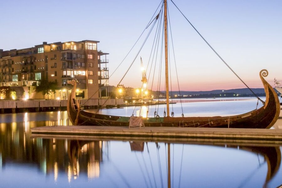 Oslo: Grand City Sightseeing Tour by Bus with Fjord Cruise - Why this tour works for a first day in Oslo