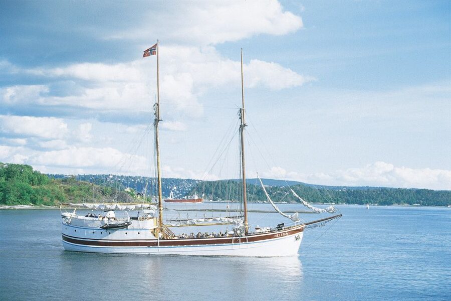 Oslo: Oslo Fjord Cruise with Live Jazz Music & Shrimp Buffet - What the shrimp buffet includes