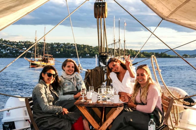 Oslo: Oslo Fjord Sightseeing Cruise by Sailing Ship - Hovedøya, Dyna Lighthouse, and the small islands